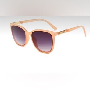 Smokey Pink Classic Square Sunglasses Rose colour